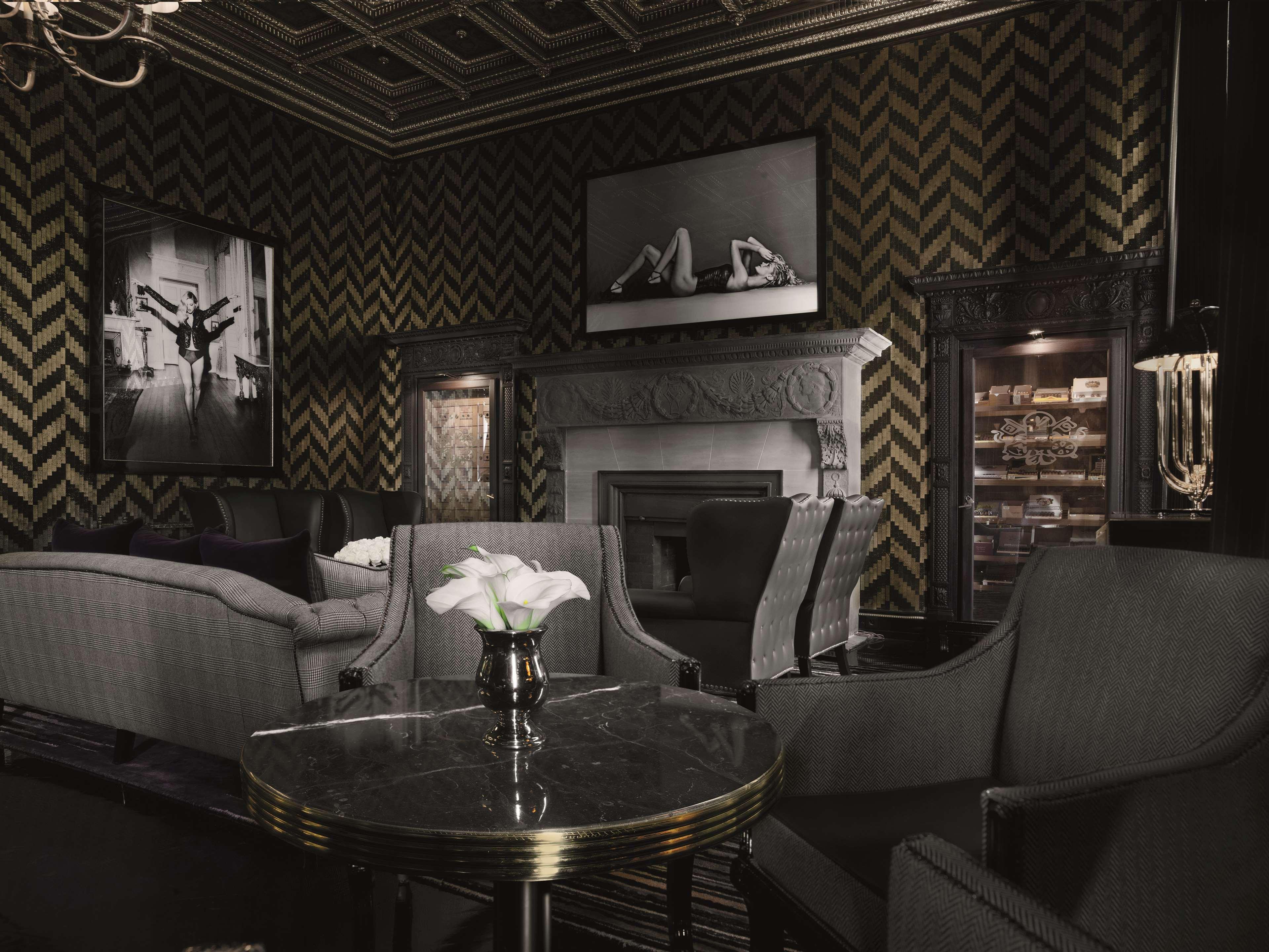 Schlosshotel 柏林 外观 照片 The interior of the nightclub