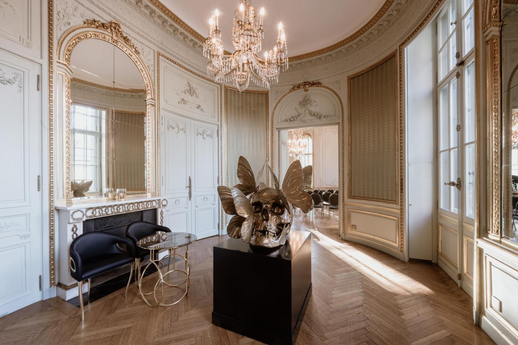 Schlosshotel 柏林 外观 照片 The salon of the French Embassy in Berlin
